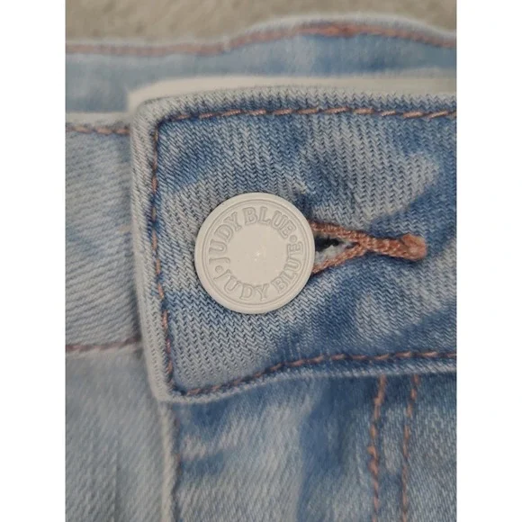 Judy Blue Jeans Womens 16W Blue Boyfriend Fit Distressed High Rise Stretch Rips - Picture 2 of 15